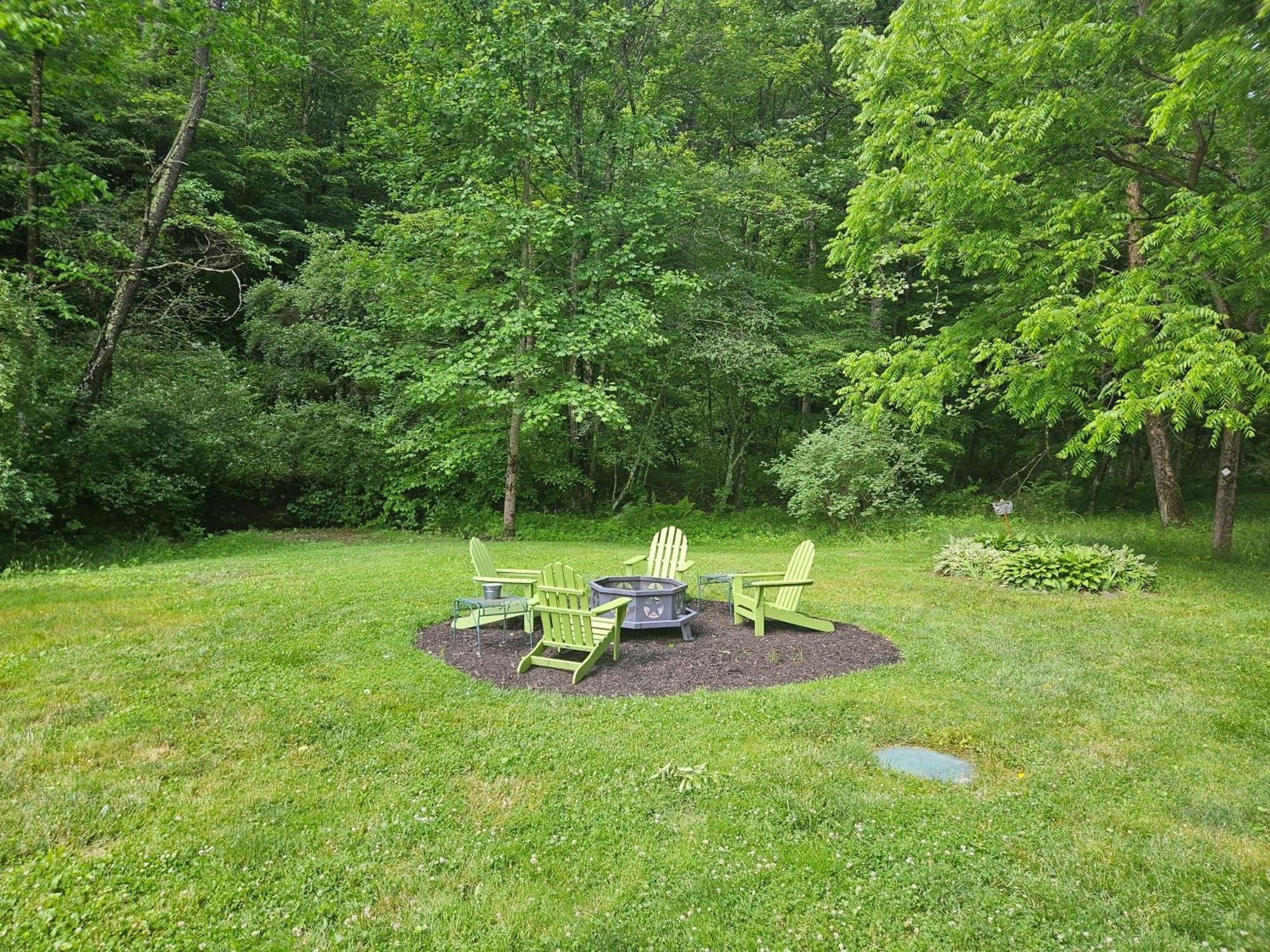Frog Hollow At Hocking Vacations Logan Dış mekan fotoğraf